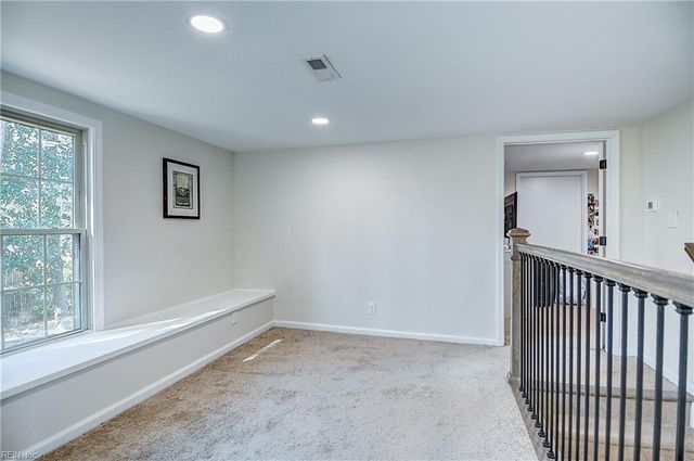 2404 Bidgood DR, Portsmouth, VA 23703