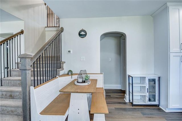 2404 Bidgood DR, Portsmouth, VA 23703