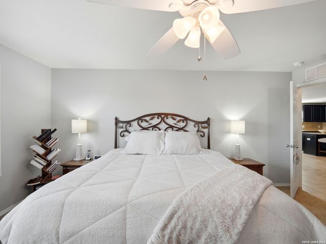 8718 Flint Rock, Converse, TX 78109