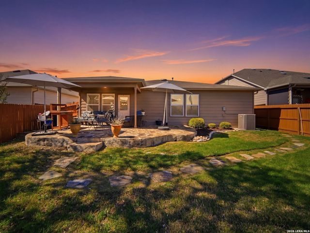 8718 Flint Rock, Converse, TX 78109