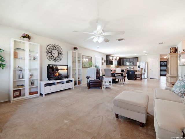8718 Flint Rock, Converse, TX 78109