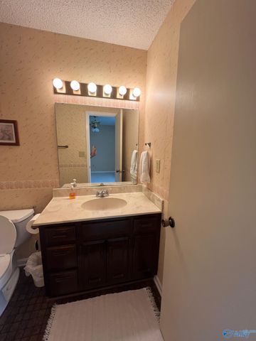 7422 Logan Drive, Huntsville, AL 35802