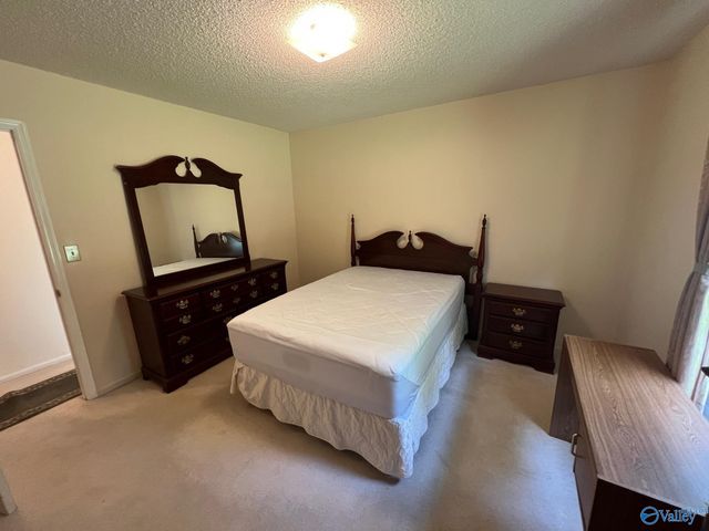 7422 Logan Drive, Huntsville, AL 35802