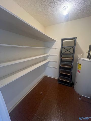 7422 Logan Drive, Huntsville, AL 35802