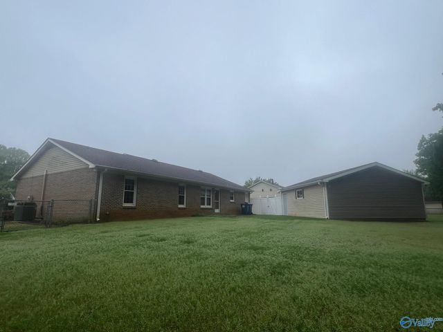 7422 Logan Drive, Huntsville, AL 35802