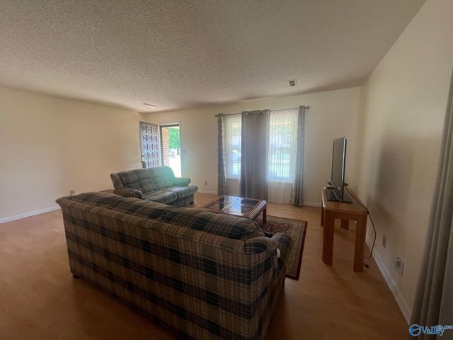 7422 Logan Drive, Huntsville, AL 35802