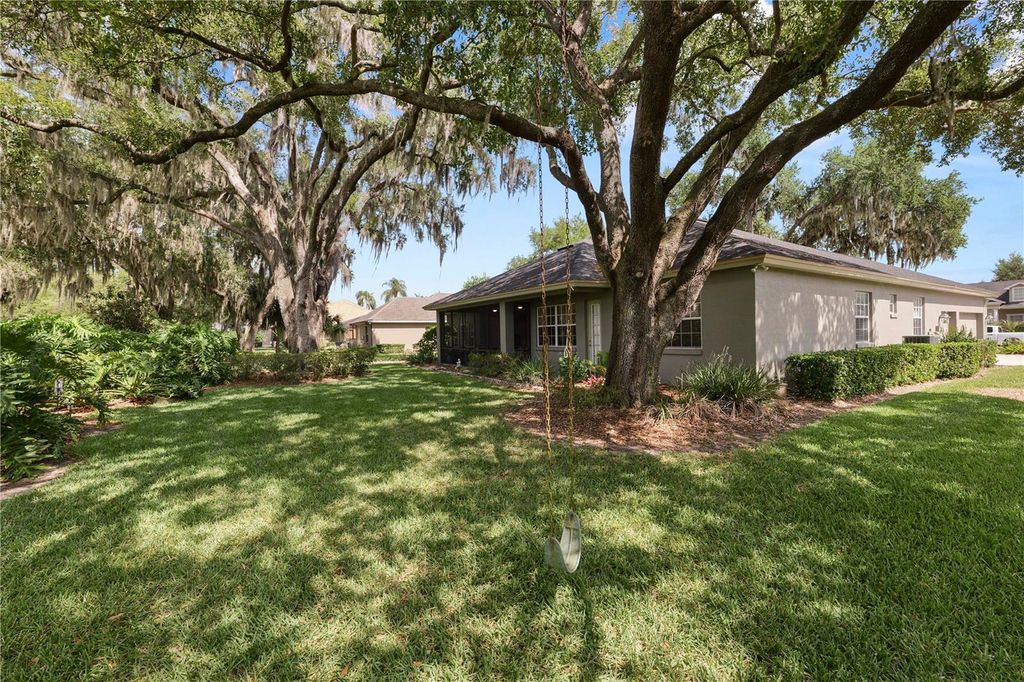 Image 53 of property listing at 6891 LACY DRIVE, Lakeland, FL 33813