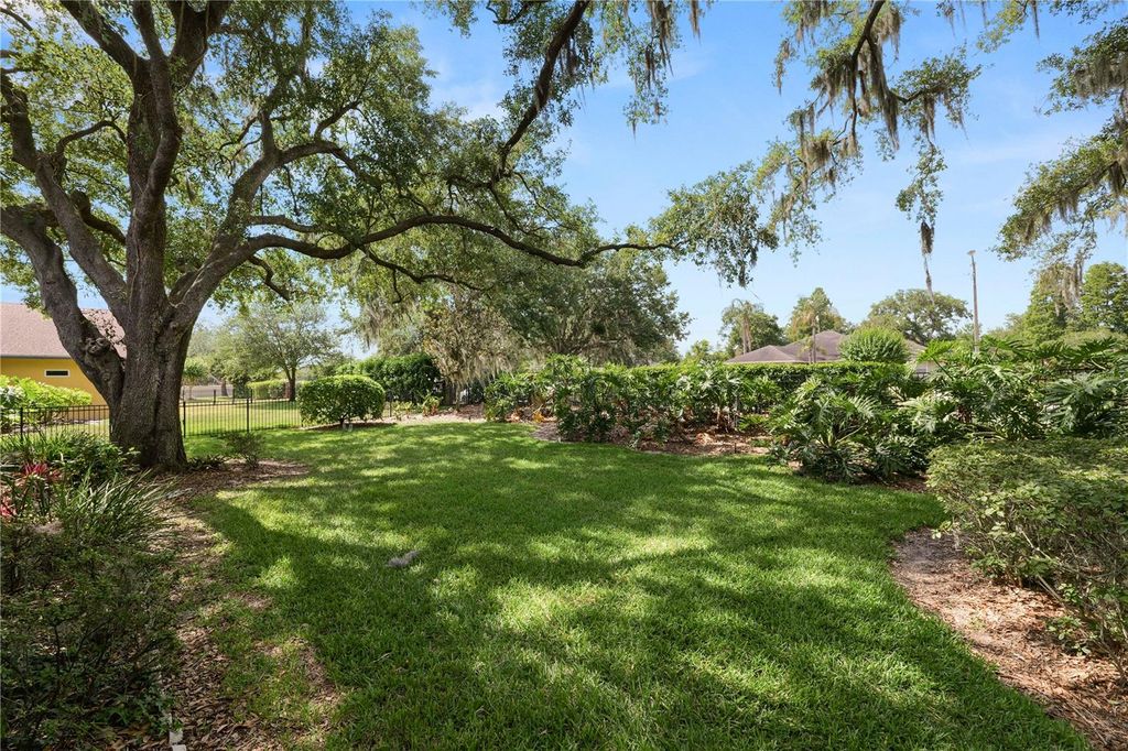 Image 54 of property listing at 6891 LACY DRIVE, Lakeland, FL 33813