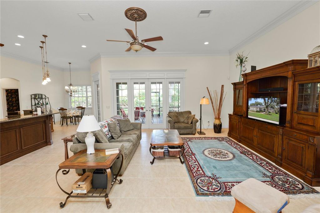 Image 7 of property listing at 6891 LACY DRIVE, Lakeland, FL 33813