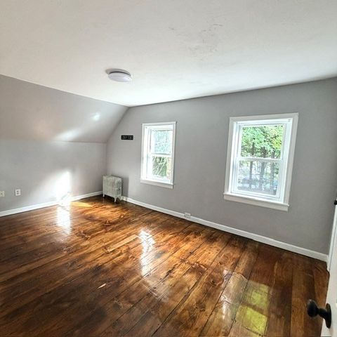 12 Ryefield Rd, Fitchburg, MA 01420