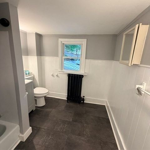 12 Ryefield Rd, Fitchburg, MA 01420