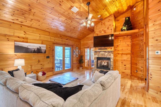 66 Huntington Circle, Murphy, NC 28906