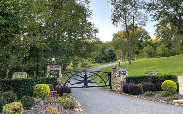 66 Huntington Circle, Murphy, NC 28906