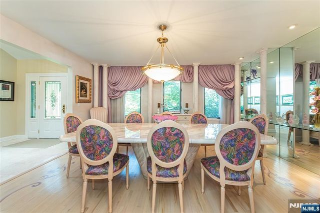 15 McDonough Place, Caldwell, NJ 07006