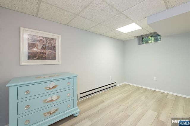 15 McDonough Place, Caldwell, NJ 07006