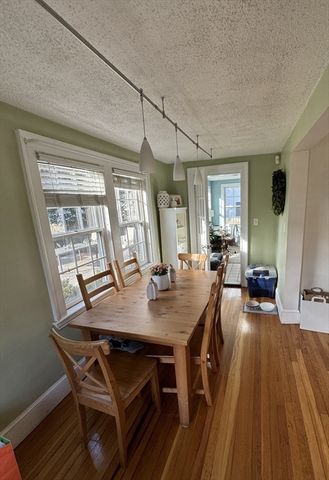 44 Mount Vernon St, Peabody, MA 01960