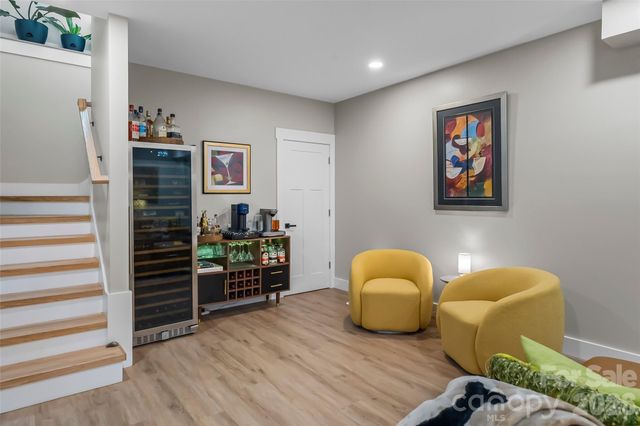 1 Little Oak Road, Leicester, NC 28748