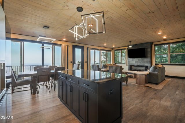 3297 Duncan Springs Road, Sevierville, TN 37876