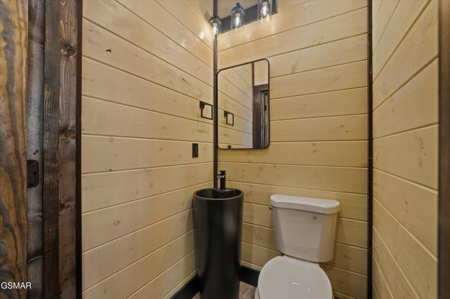 3297 Duncan Springs Road, Sevierville, TN 37876