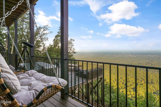 3297 Duncan Springs Road, Sevierville, TN 37876
