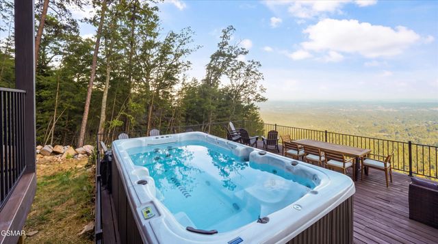 3297 Duncan Springs Road, Sevierville, TN 37876