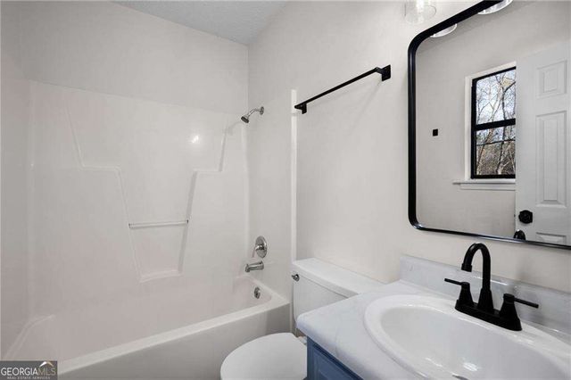 184 Ivey Drive NW, Calhoun, GA 30701