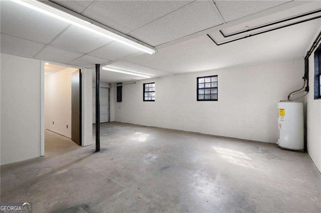 184 Ivey Drive NW, Calhoun, GA 30701