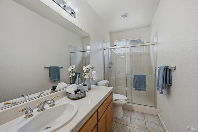 366 Breeden St, Santa Rosa, CA 95409