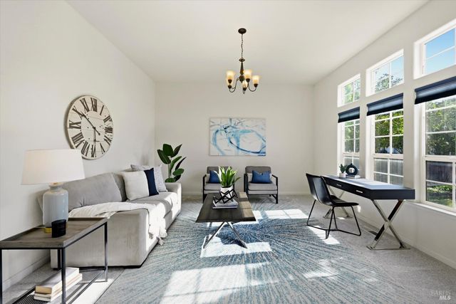 366 Breeden St, Santa Rosa, CA 95409