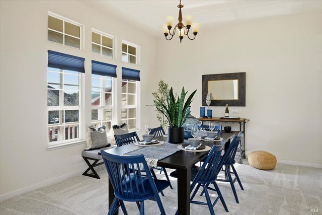 366 Breeden St, Santa Rosa, CA 95409