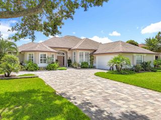 357 Marsh Point Cir, St Augustine, FL 32080