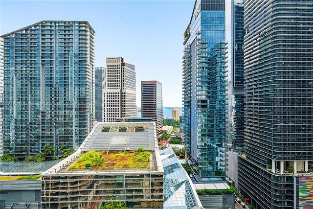 88 SW 7th St 2209, Miami, FL 33130