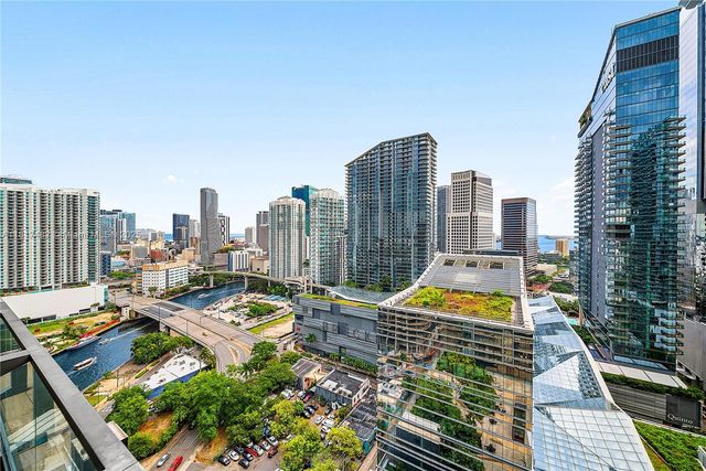 88 SW 7th St 2209, Miami, FL 33130