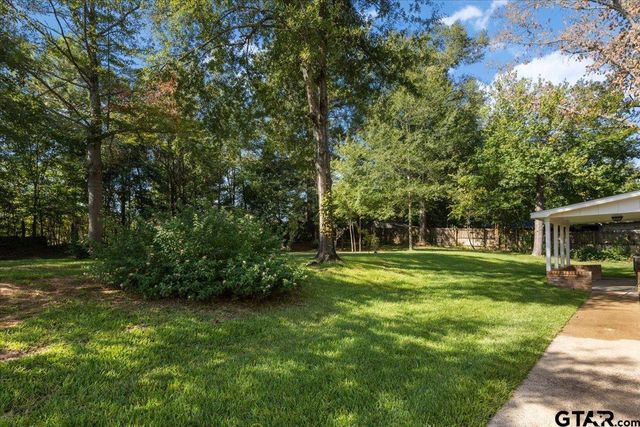 114 Forest South Drive, Whitehouse, TX 75791