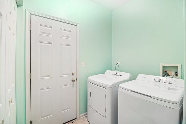 306 Remington Drive, St. Charles, IL 60175