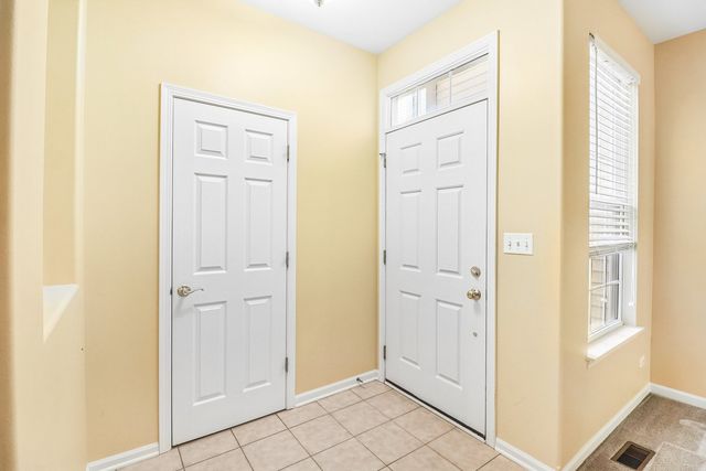 306 Remington Drive, St. Charles, IL 60175