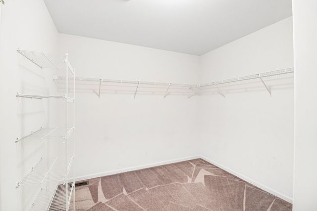 306 Remington Drive, St. Charles, IL 60175