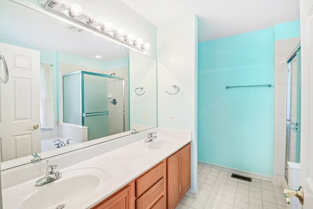 306 Remington Drive, St. Charles, IL 60175