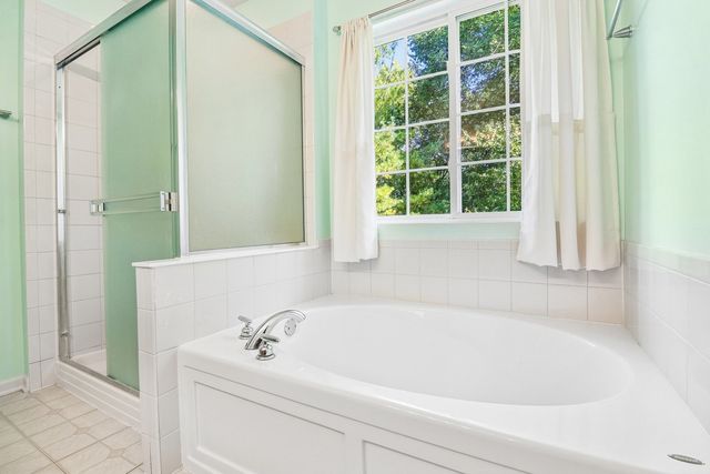 306 Remington Drive, St. Charles, IL 60175