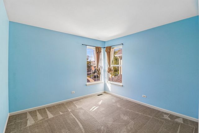 306 Remington Drive, St. Charles, IL 60175