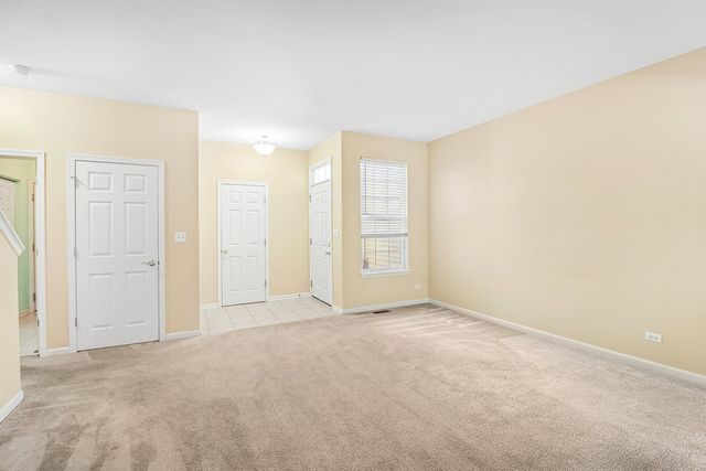 306 Remington Drive, St. Charles, IL 60175