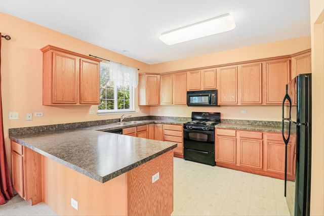 306 Remington Drive, St. Charles, IL 60175