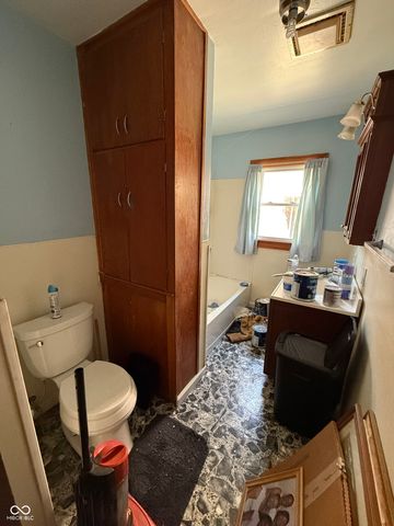 1227 W 9th Street, Anderson, IN 46016