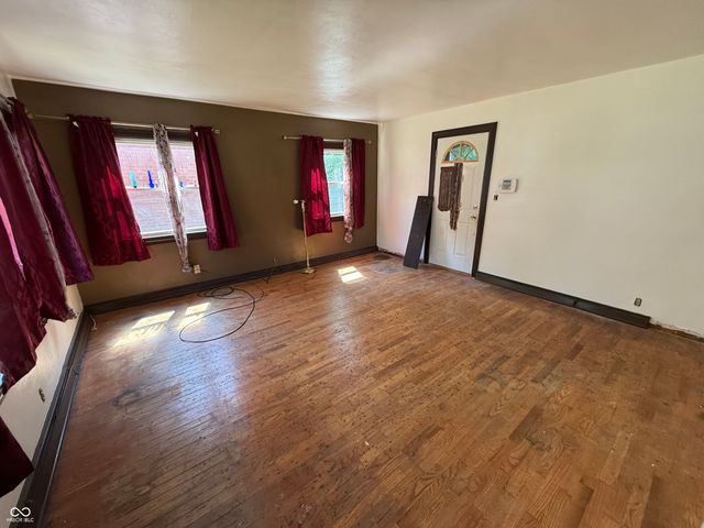 1227 W 9th Street, Anderson, IN 46016