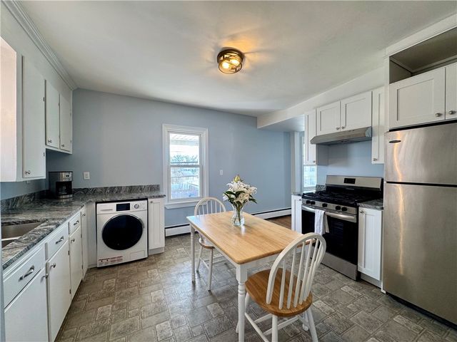 368 Beverage Hill Avenue, Pawtucket, RI 02861