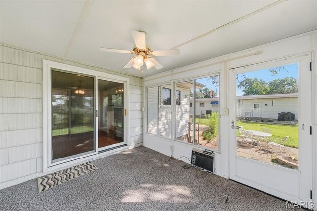 860 Flora Lane, Florissant, MO 63031