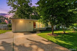 860 Flora Lane, Florissant, MO 63031