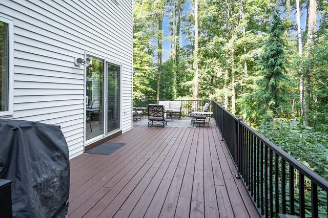 7751 Austinridge Drive SE, Caledonia, MI 49316