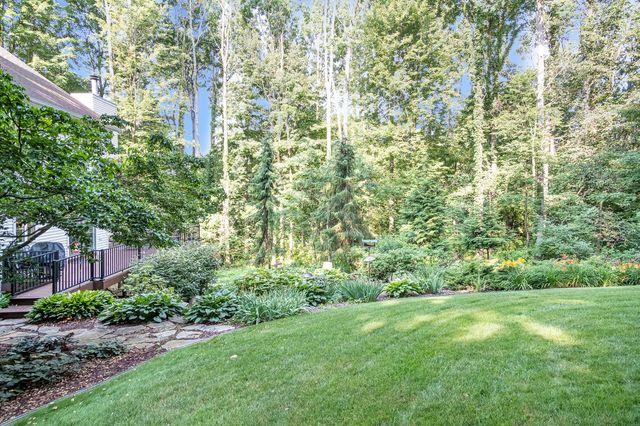 7751 Austinridge Drive SE, Caledonia, MI 49316