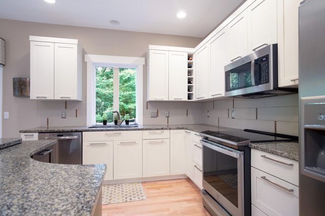 7751 Austinridge Drive SE, Caledonia, MI 49316